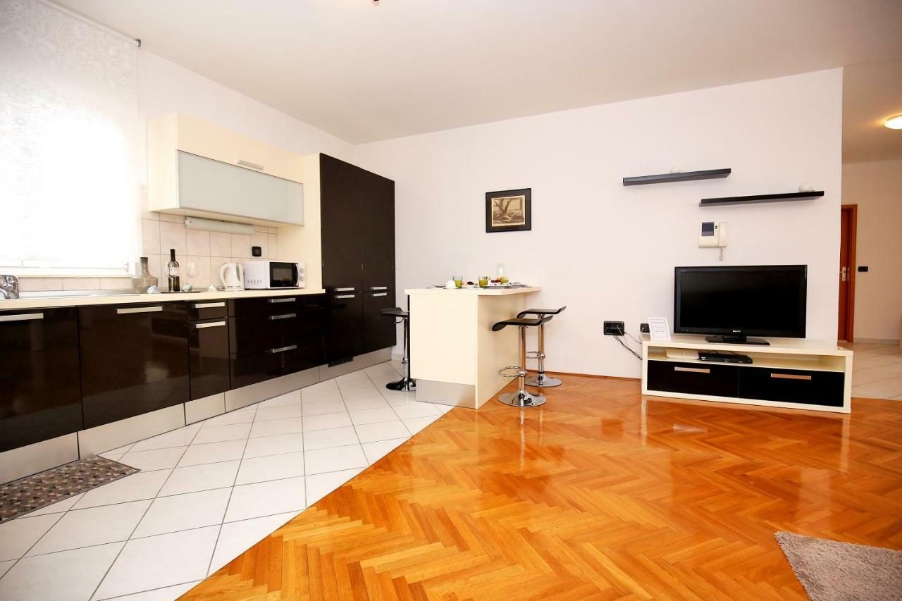 City Gallery Apartment Zára Kültér fotó